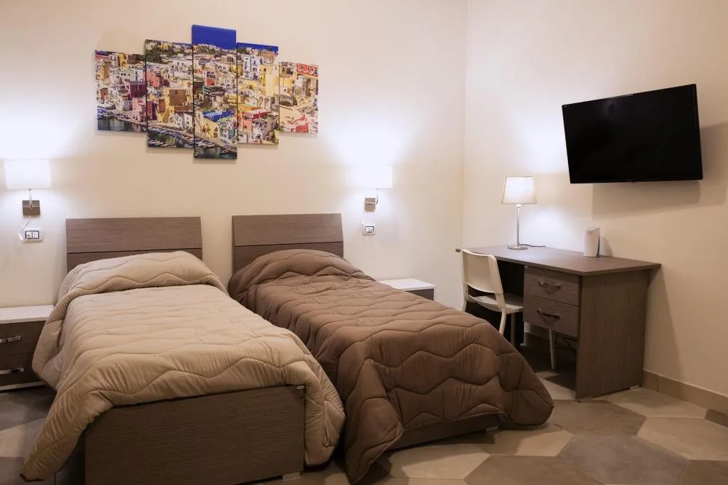Room, B&B La Dimora del Conte, Naples