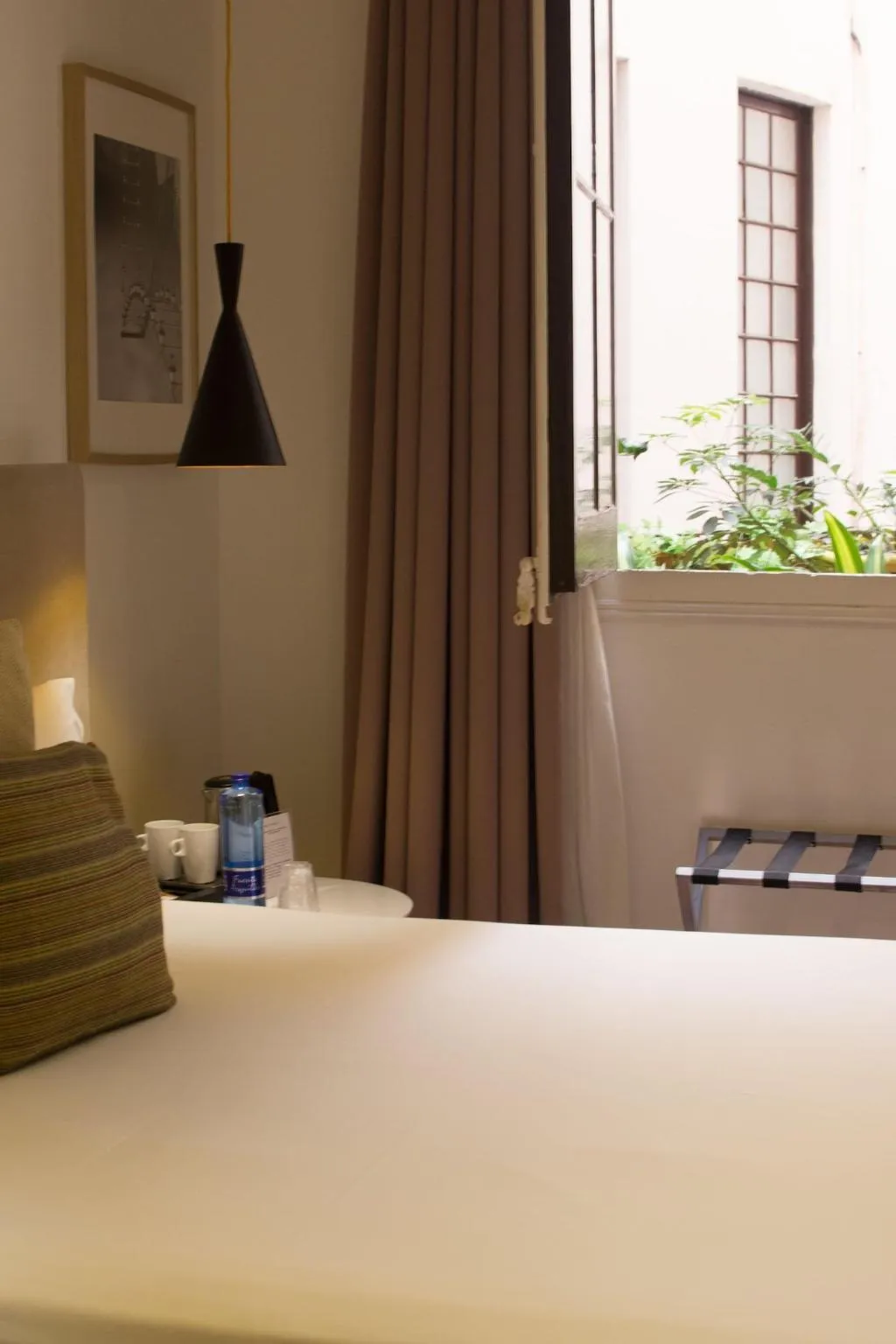 Room, Forgetmenot, Barcelona