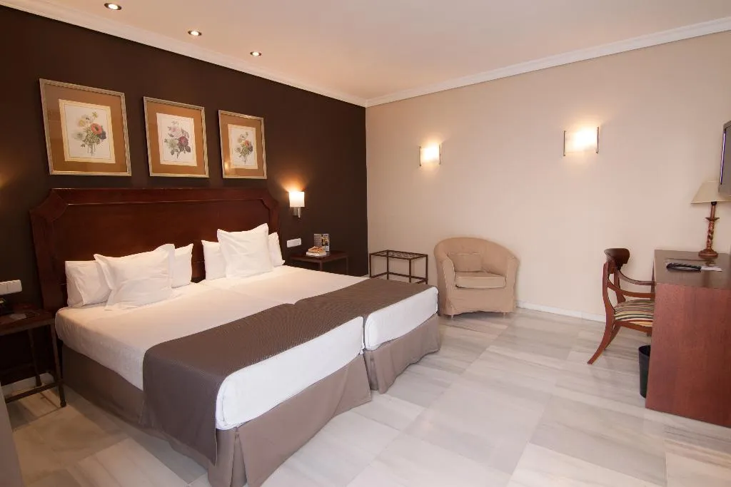 Double or Twin STANDARD Room, San Gil, Seville
