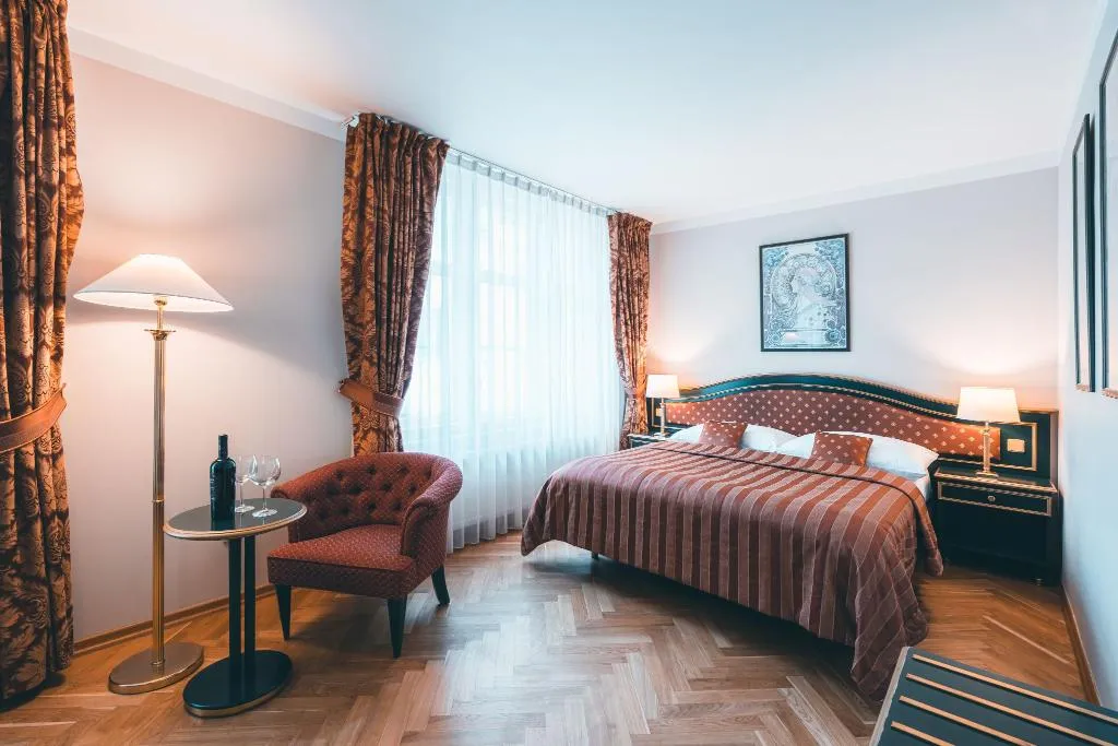 Double or Twin STANDARD Room, Elysee Hotel Prague, Prague
