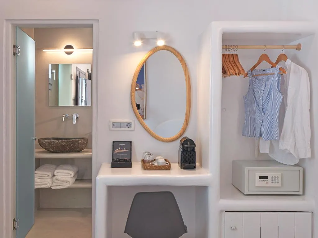 DOUBLE ECONOMY Room, Tatakis Design Hotel, Fira, Santorini