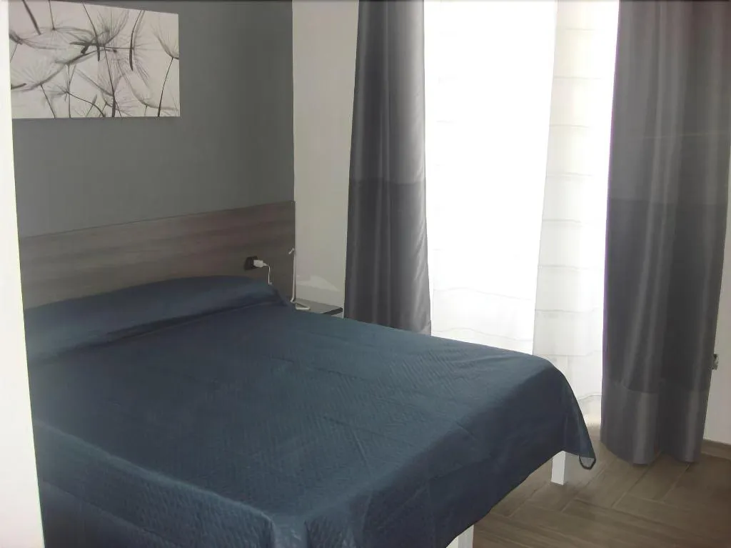 Room, La Dimora Di Garibaldi, Naples