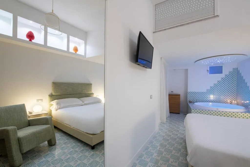 Room, Hotel Nice, Naples