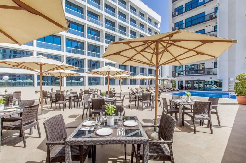 Restaurant, Golden Sands 10, Dubai