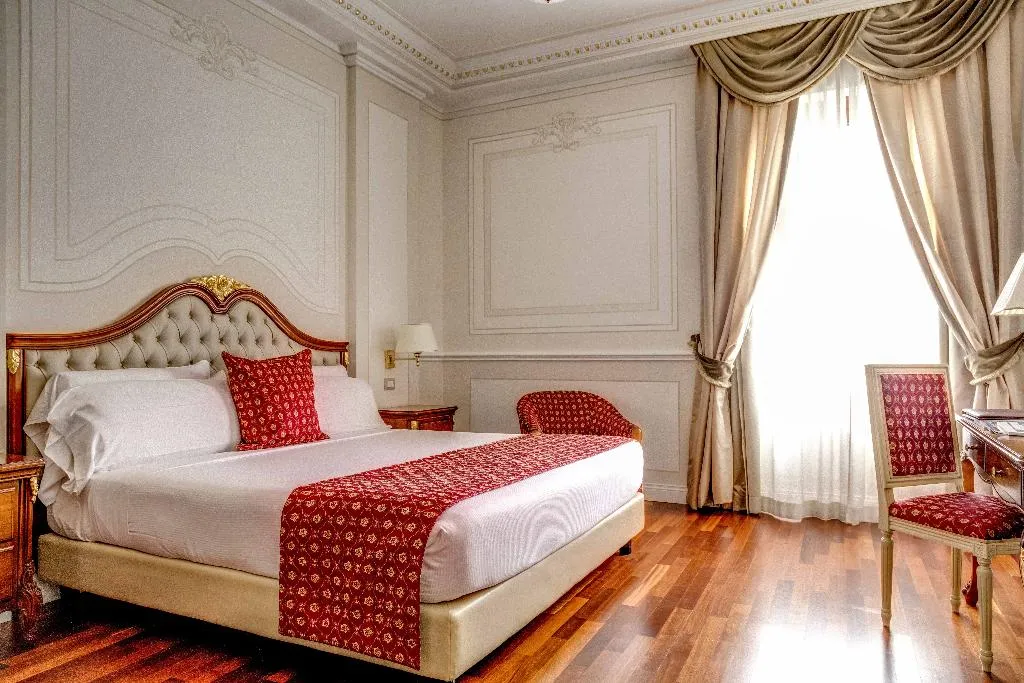Room STANDARD Room, Radisson Blu Ghr Hotel Rome, Rome