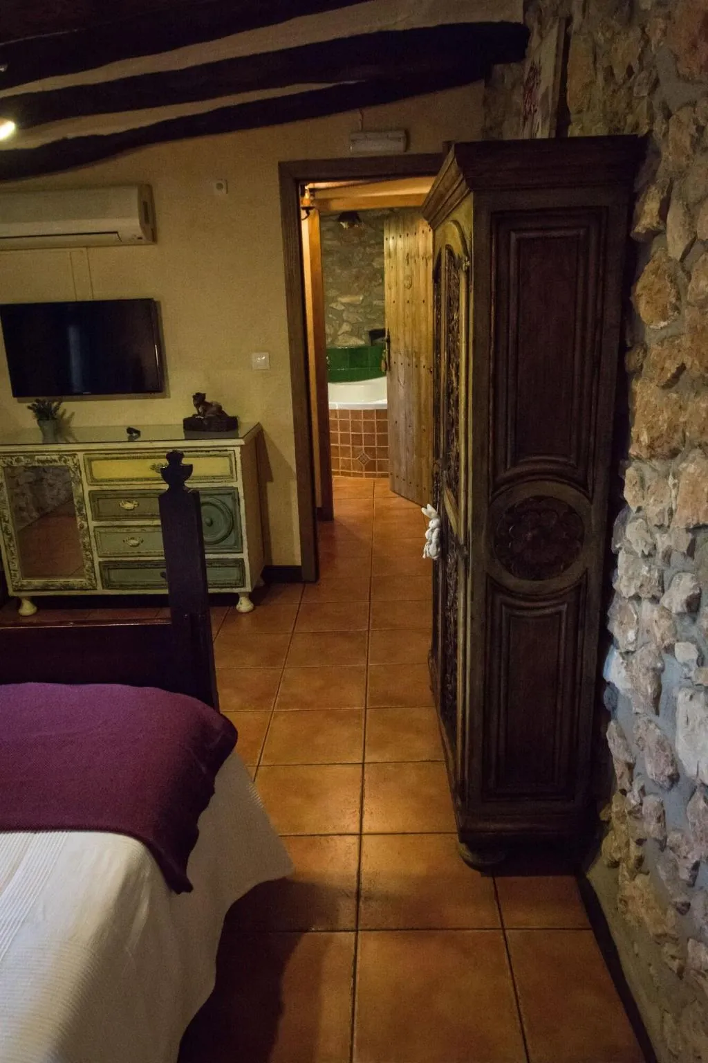 Room, Cal Ganso Encantat, Costa Dorada