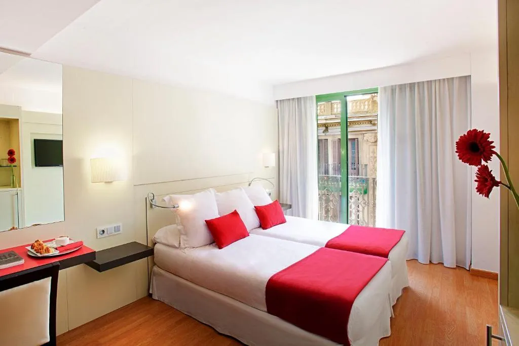 Double or Twin WITH BALCONY Room, Grupotel Gravina, Barcelona