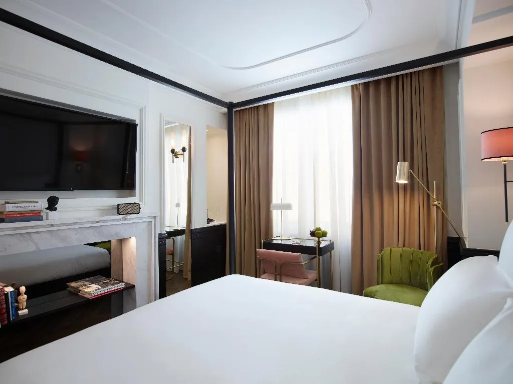 DOUBLE CLASSIC Room, Villa Brown Ermou, a member of Brown Hotels, Athens
