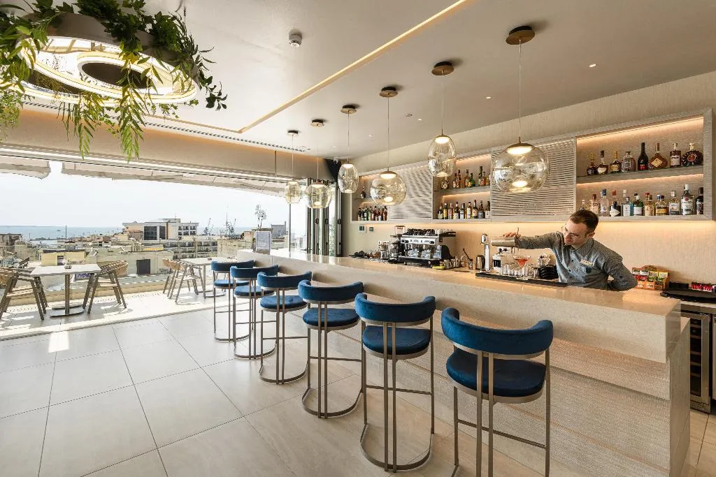 Bar, Holiday Inn Thessaloniki, Halkidiki