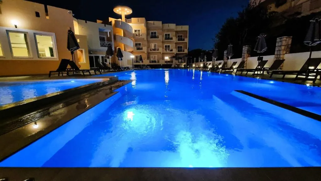 Pool, Sunny Bay, Crete