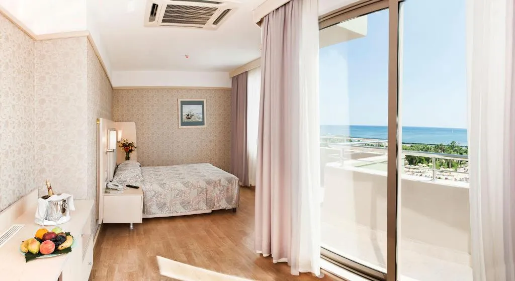SUITE STANDARD Room, Vonresort Golden Coast, Antalya