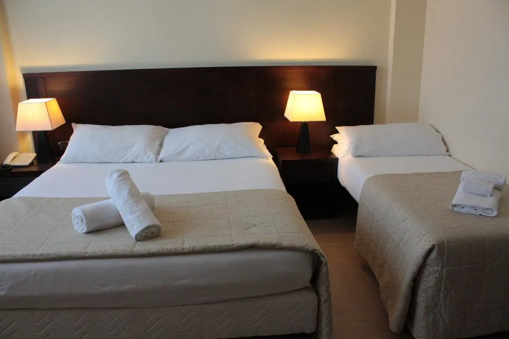 TRIPLE STANDARD Room, iH Hotels Roma La Mela, Rome