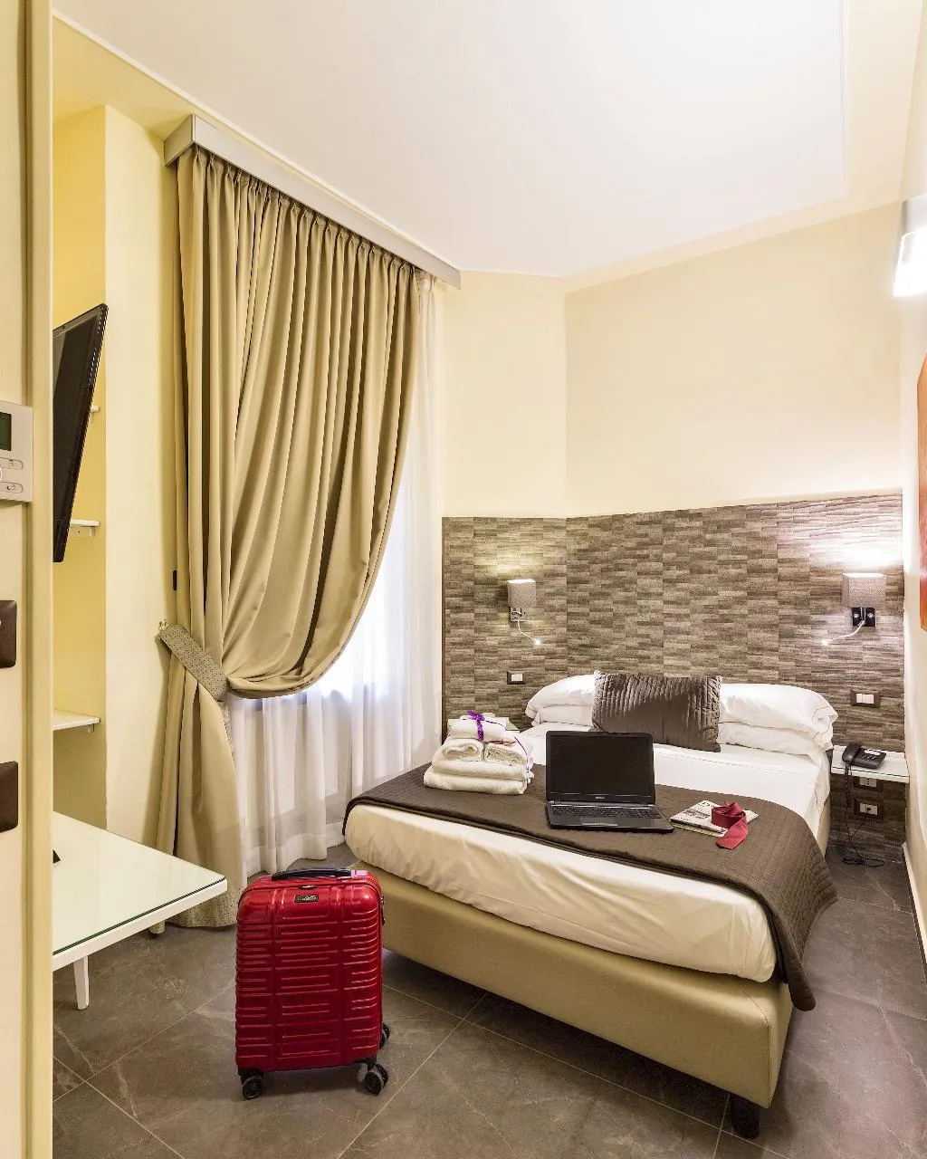 Room, Boutique Hotel Piazza Carità, Naples