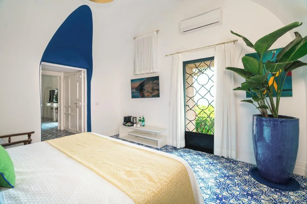 SUITE TWO QUEEN BEDS Room, Villa Magia, Naples