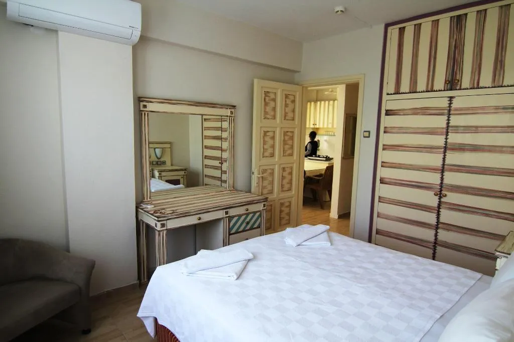 Room, Cicek Apart Hotel, Izmir