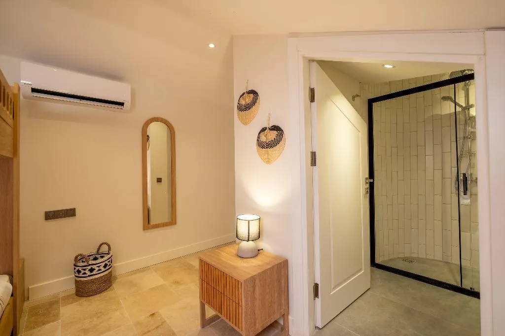 STUDIO THREE BEDROOMS TWO BATHROOMS Room, Hotel Club-E, Dalaman