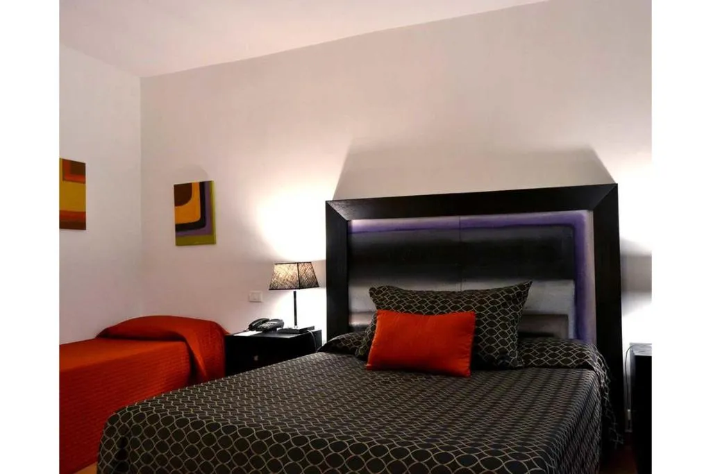 QUADRUPLE STANDARD Room, Relais Villa Buonanno, Naples
