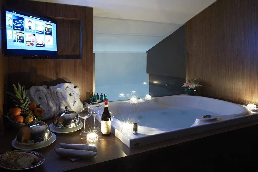 JUNIOR SUITE STANDARD Room, The Building, Rome