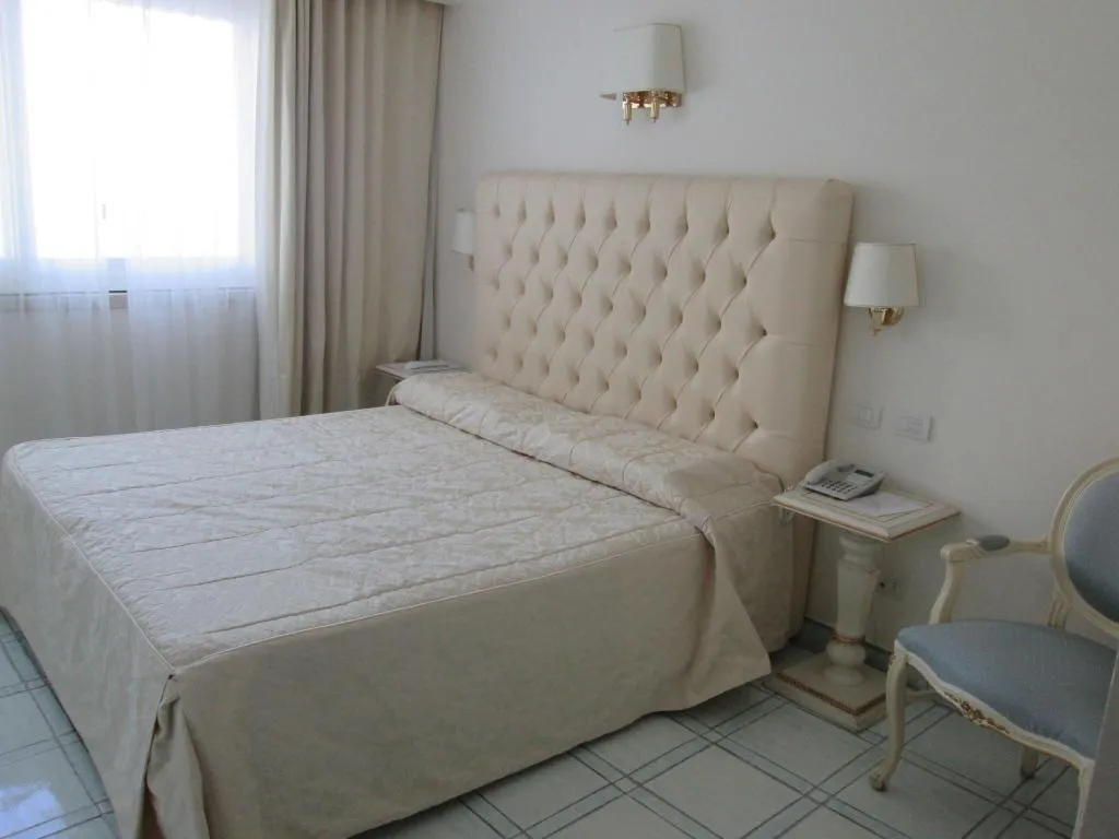 DOUBLE ECONOMY Room, Hotel Villa Fraulo, Naples