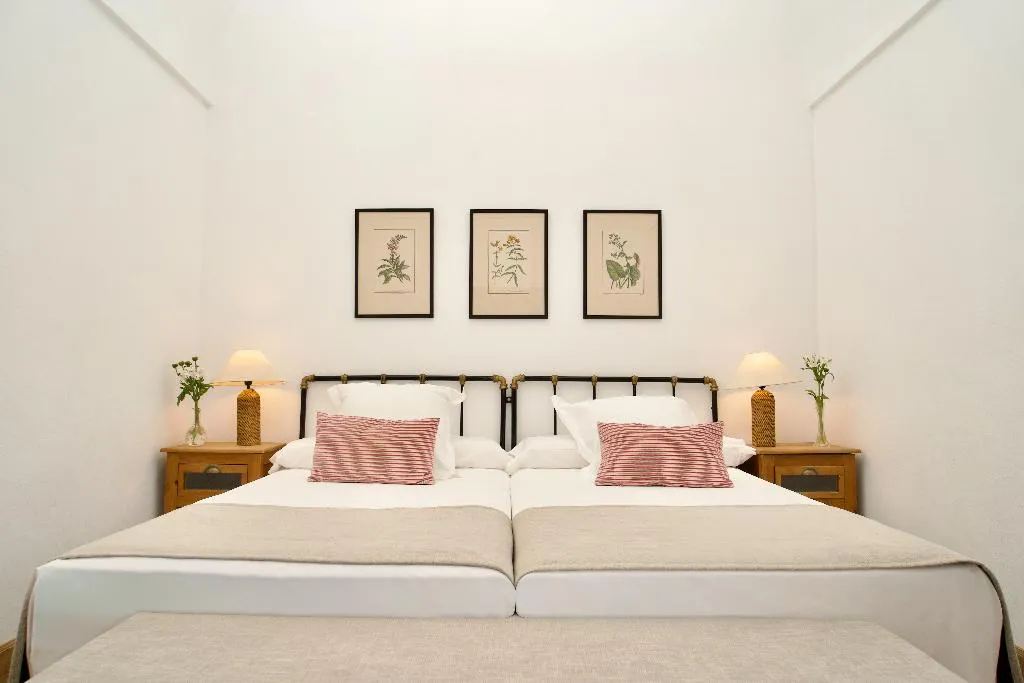 TRIPLE CAPACITY 3 Room, Monasterio de San Francisco, Costa Del Sol