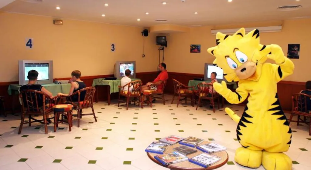 Sports and Entertainment, Guitart Central Park Aqua Resort, Costa Brava