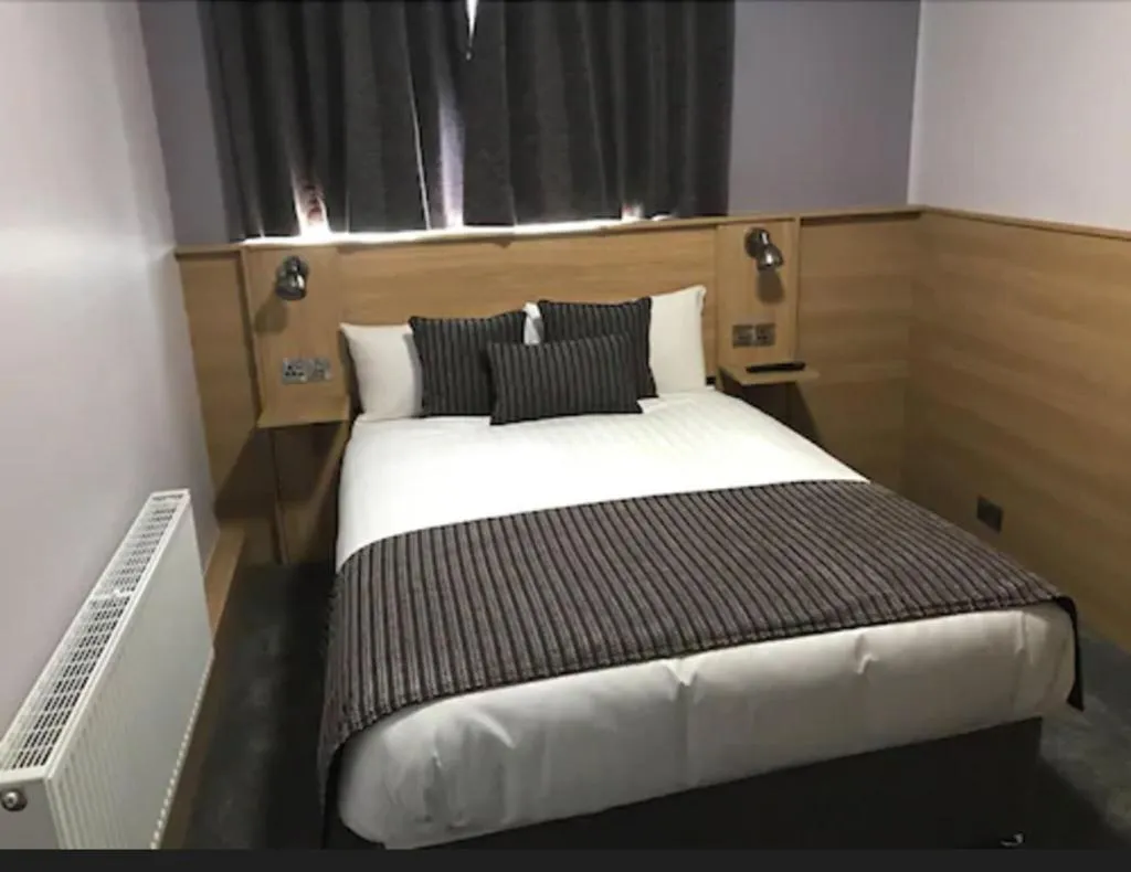 DOUBLE STANDARD Room, Kennedy's Pub Drumcondra, Dublin