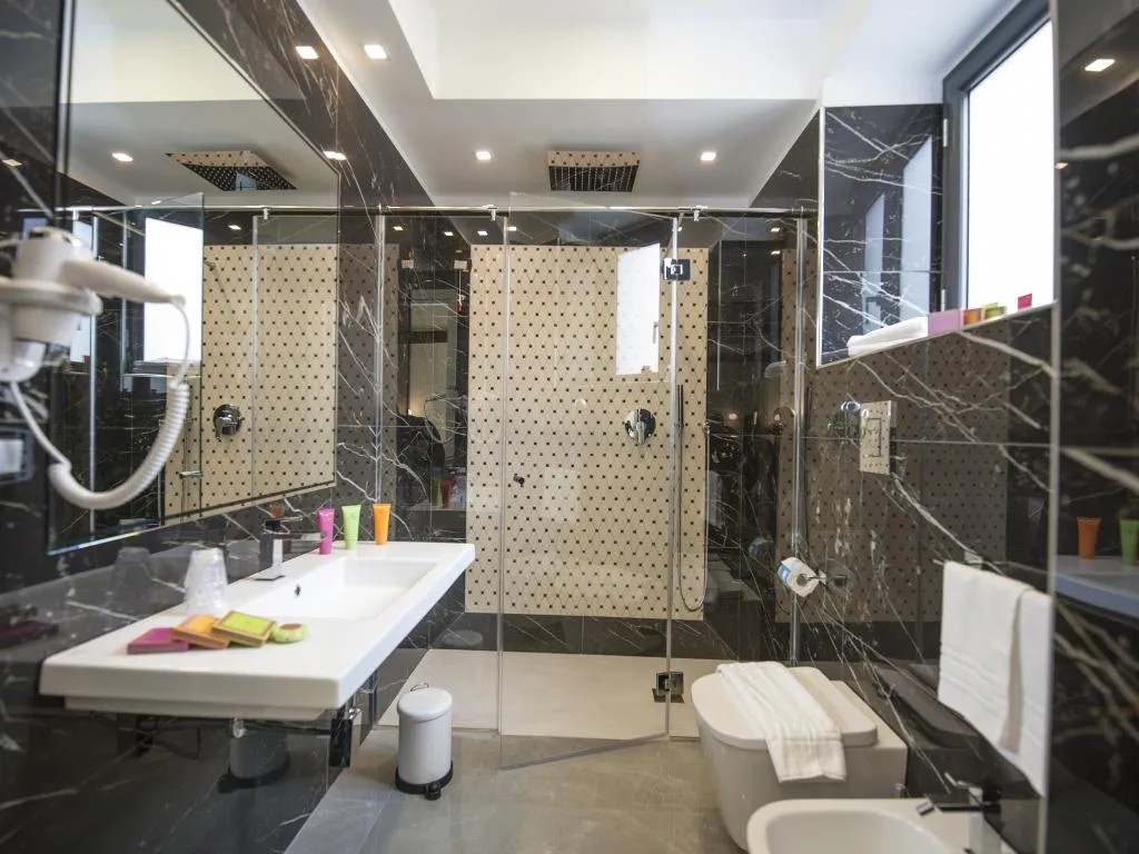DOUBLE SUPERIOR Room, Palazzo Firenze, Naples