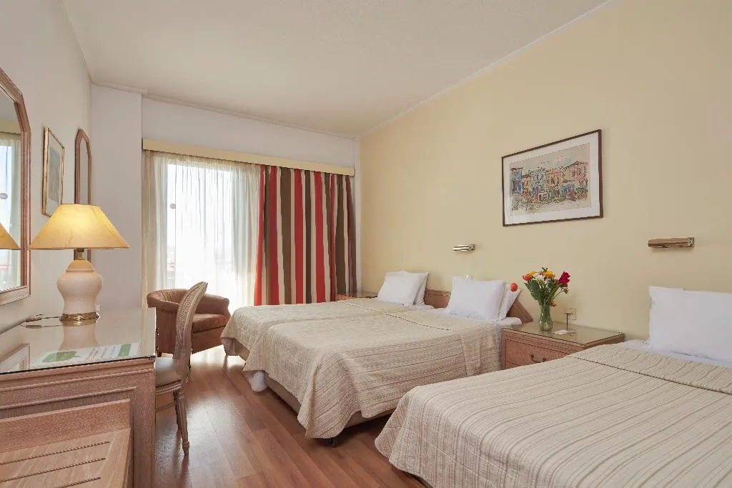 QUADRUPLE STANDARD Room, Candia Hotel, Athens