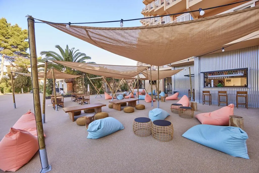 Terrace, tent Palmanova, Majorca