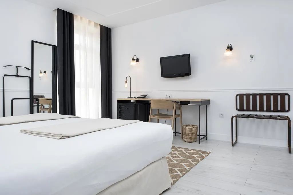 Double or Twin STANDARD Room, 7 Islas, Madrid