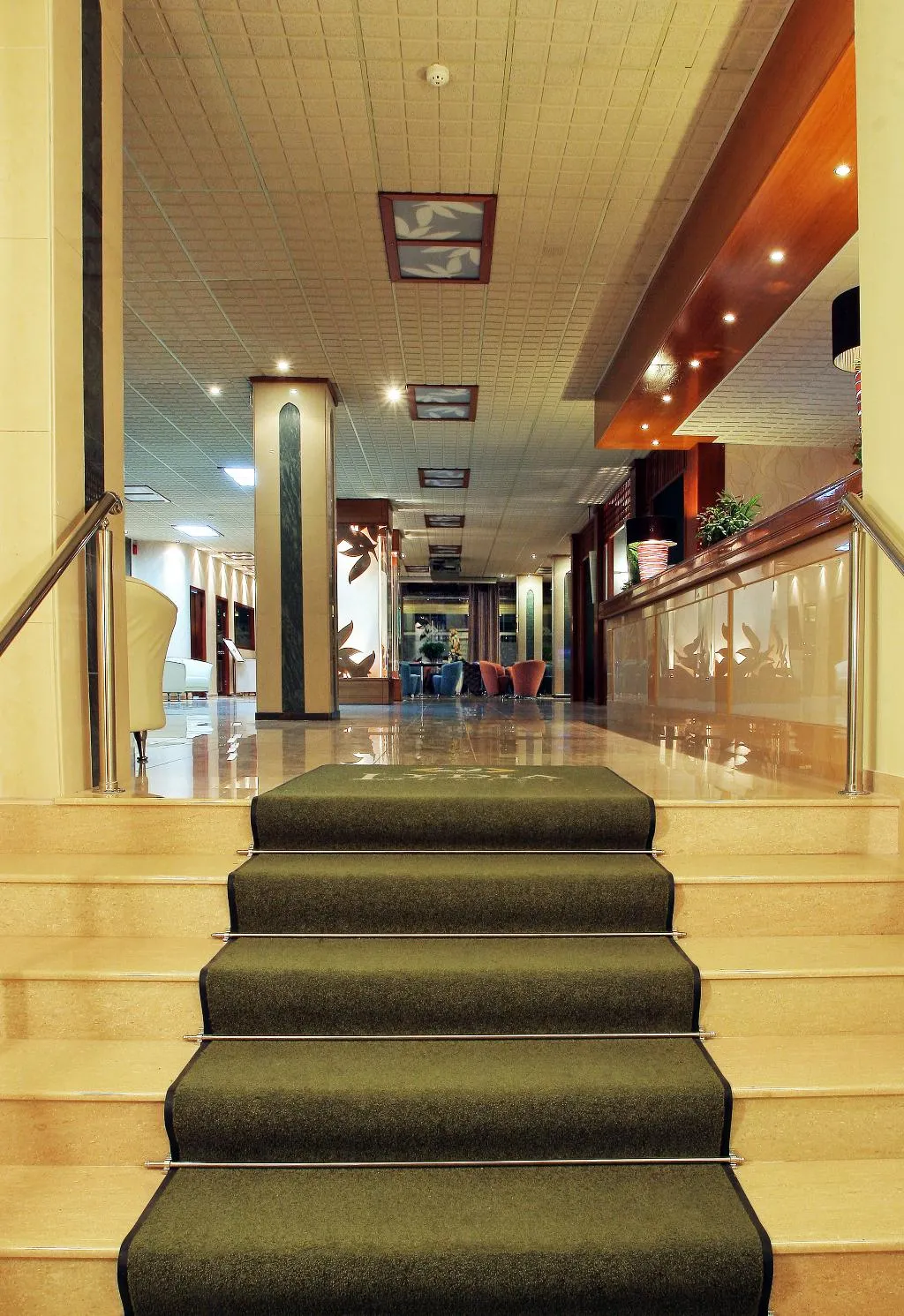 Lobby, Lydia, Rhodes