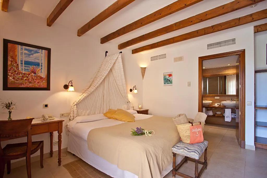 Double or Twin SUPERIOR Room, Na Martina, Majorca