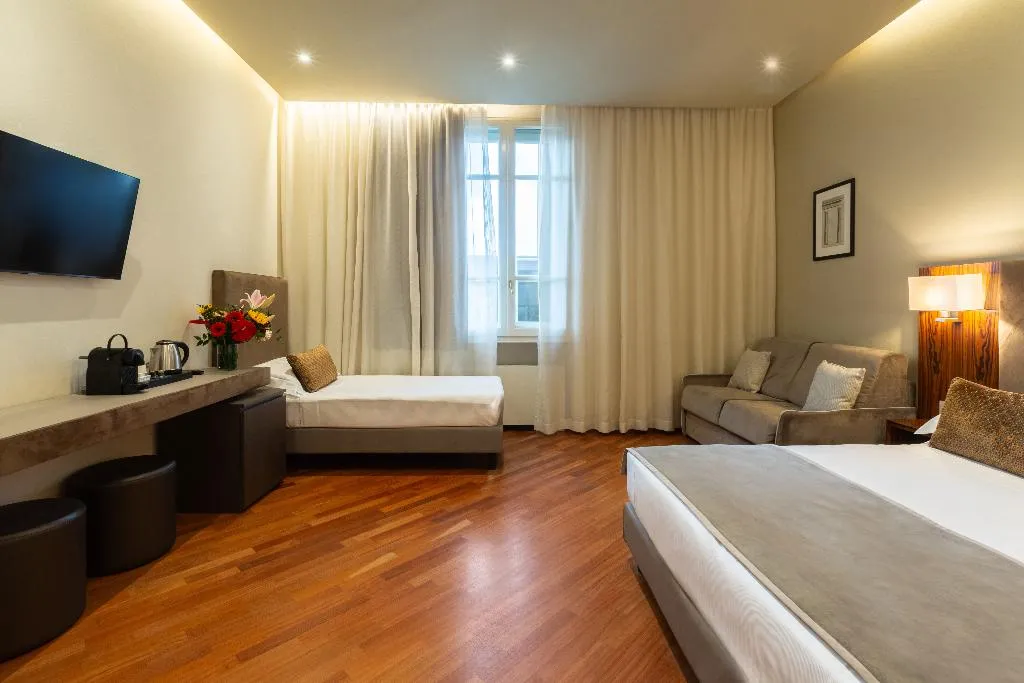 FAMILY ROOM DELUXE Room, Embassy, Florence