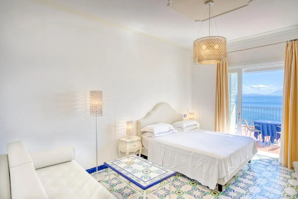 DOUBLE DELUXE Room, Hotel Cetus, Naples
