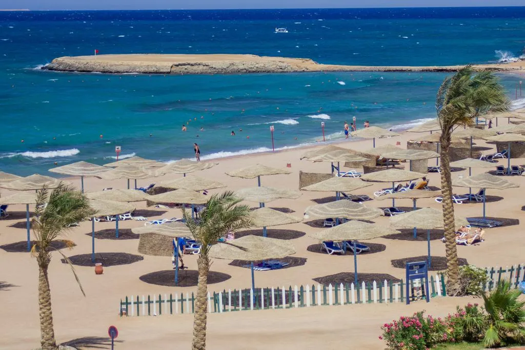 Beach, Golden 5 Almas Resort, Red Sea Riviera