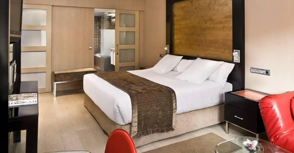 DOUBLE PREMIUM Room, Melia Madrid Princesa, Madrid