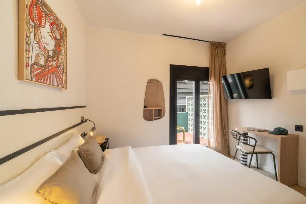 DOUBLE WITH TERRACE Room, Hotel Robson, Costa Brava