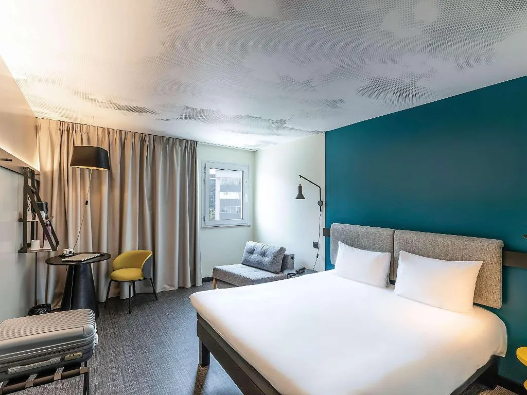 DOUBLE SUPERIOR WITH DOUBLE BED Room, Ibis Malaga Centro Ciudad, Costa Del Sol