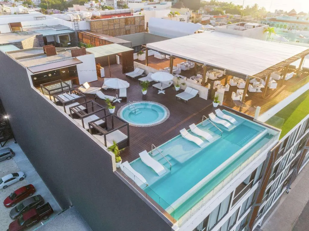 Pool, The Fives Downtown Hotel, Curio by Hilton, Playa Del Carmen