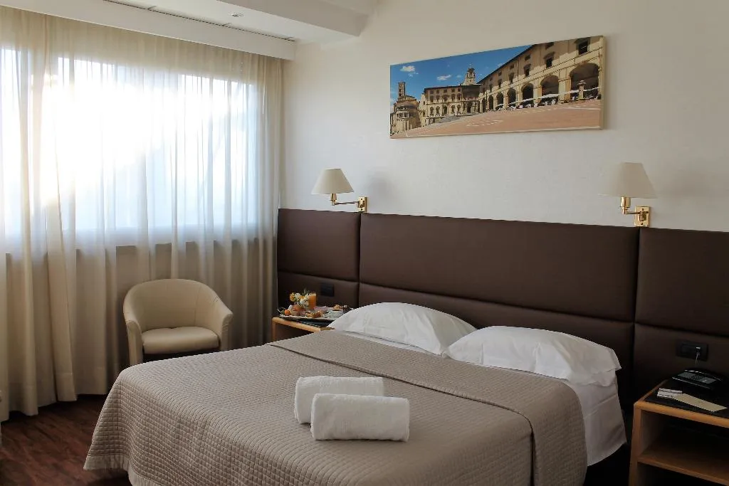 DOUBLE STANDARD Room, Minerva, Florence