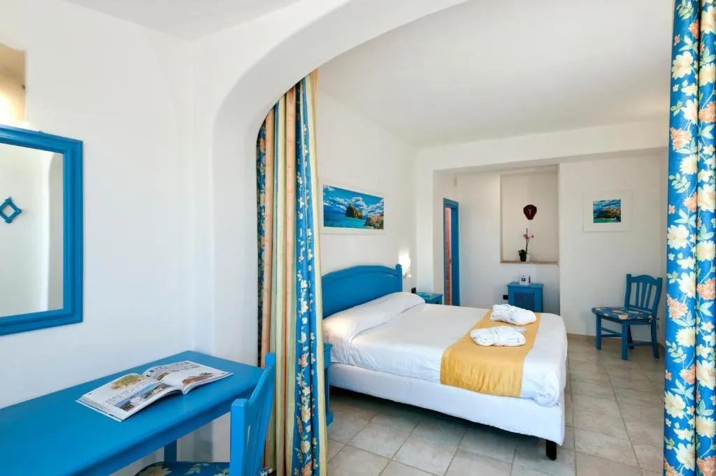 TRIPLE WITH VIEWS Room, Borgo Romantica Resort & SPA, Naples