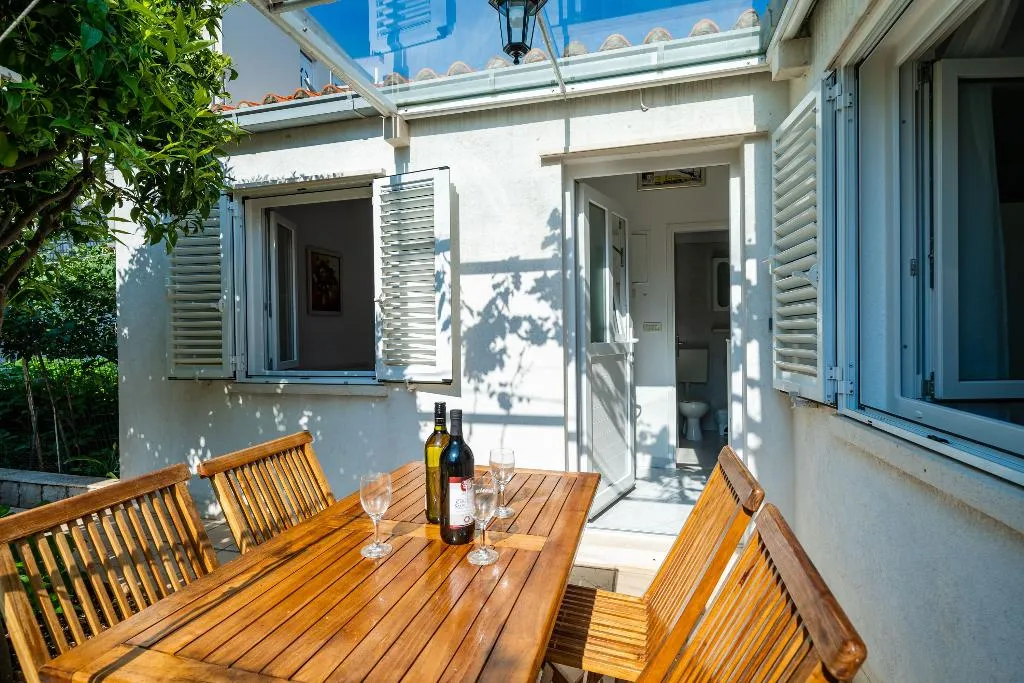 APARTMENT CAPACITY 4 ONE BEDROOM Room, Vulicevic Apartmani, Dubrovnik