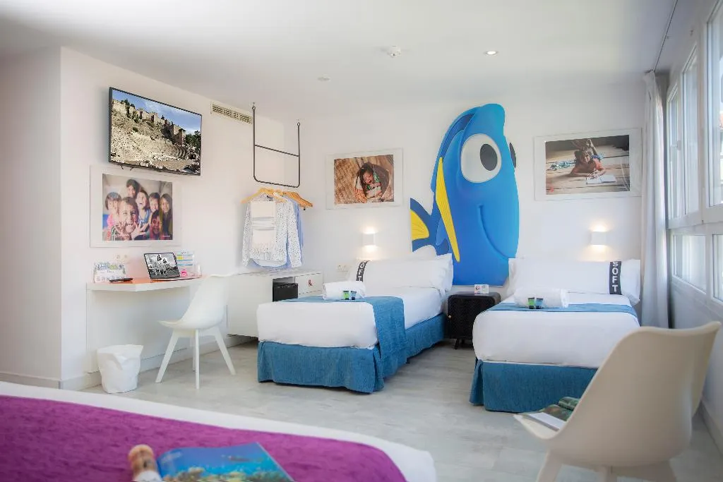 QUADRUPLE STANDARD Room, Casual del Mar Málaga, Costa Del Sol
