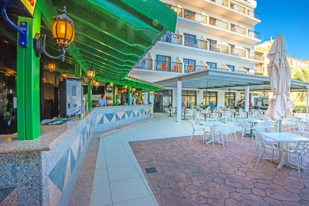 Bar, Tsokkos Gardens, Cyprus