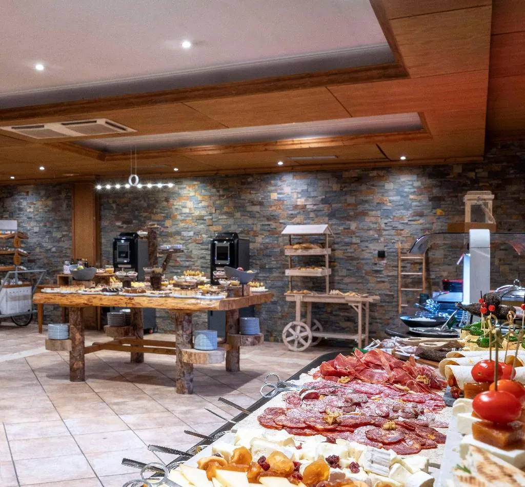 Restaurant, Vielha Val d’Arán Affiliated by Melia, Costa Brava