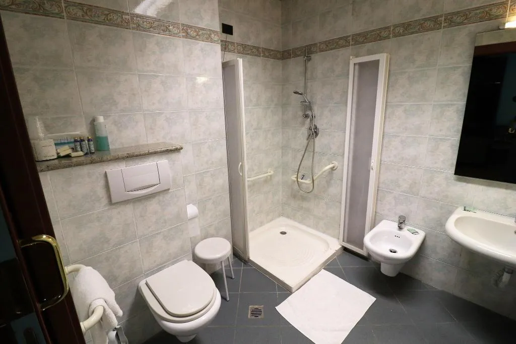 TRIPLE TWO BEDS Room, Hotel Domenichino, Milan