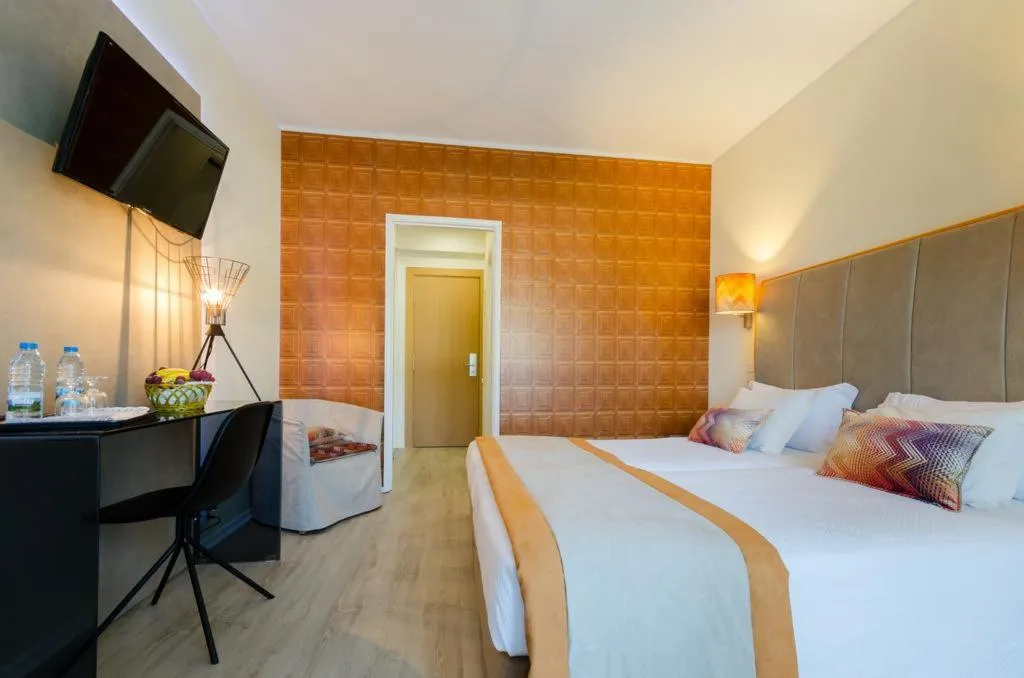 TWIN SUPERIOR Room, Hotel Lido, Lisbon