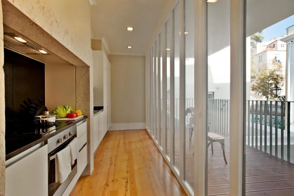 APARTMENT TWO BEDROOMS Room, Lisbon Five Stars Apartments Bica 246, Lisbon