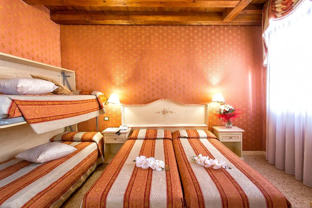 FAMILY ROOM ANNEX Room, Hotel Conterie, Venice