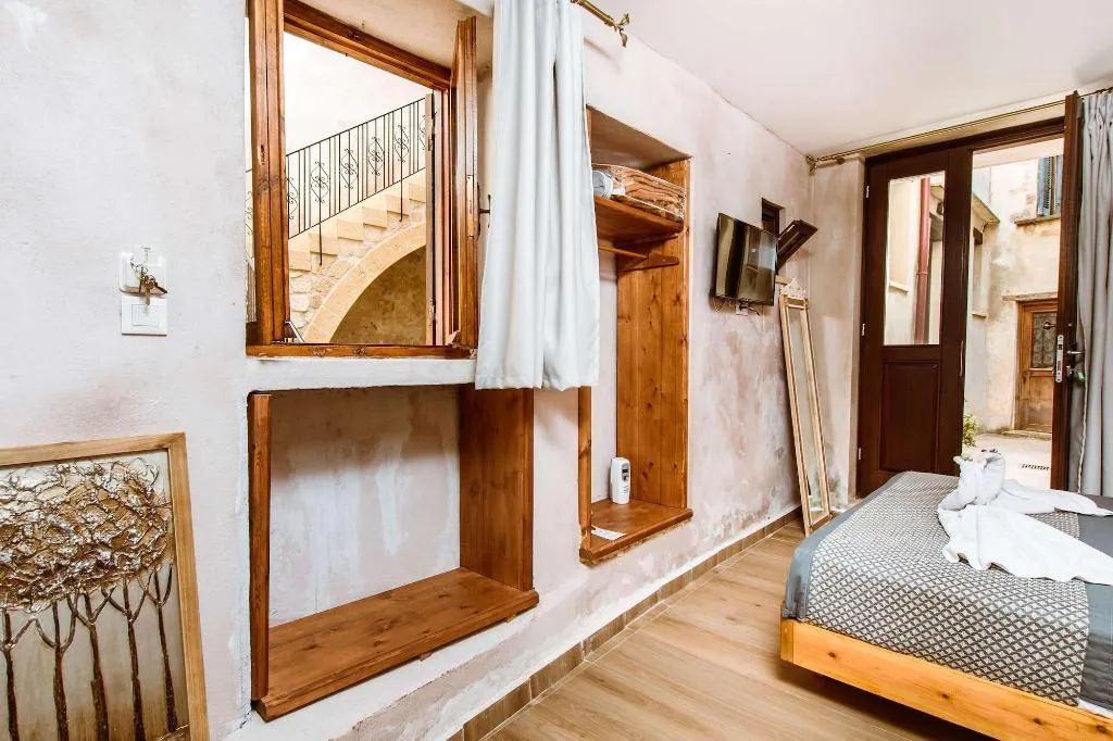Room, Bozzali, Crete